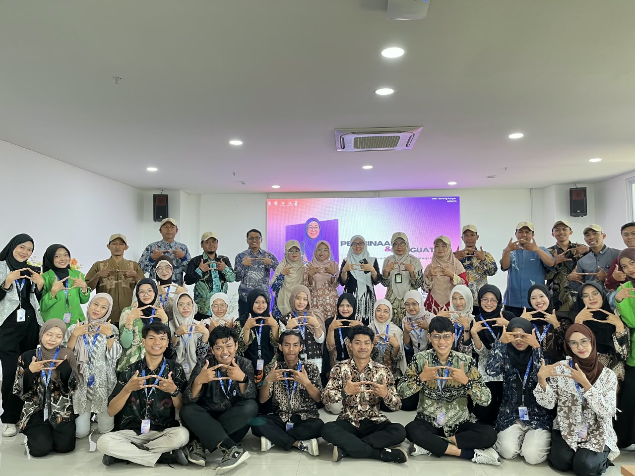 Menyongsong Wajib Halal 2026: Sinergi Pusat Studi Halal dan Program Studi Teknologi Pangan dalam Pembinaan Pendamping Proses Produk Halal (P3H)